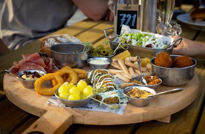 Arrangement 3 gangen puzzel borrel bij Lokaal Bakel in Bakel